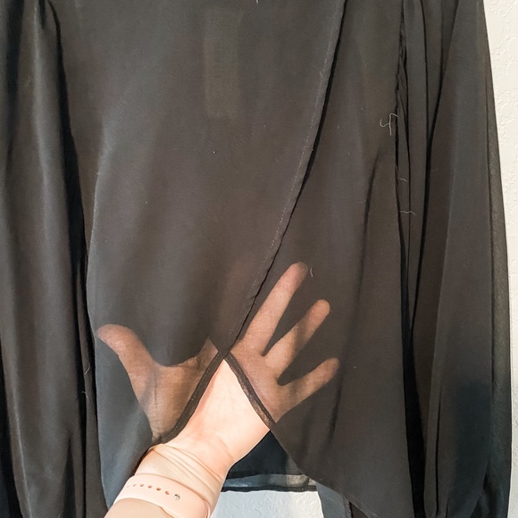 Lush sheer sleeve/tulip sheer back blouse - Picture 5 of 5